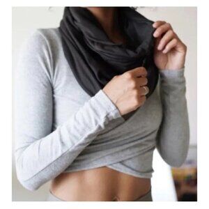Beyond Yoga Scarf Womens OS Hidden Pocket Infinity Scarf Black NWT